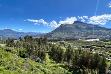 Otavalo Culture, Lagos and Traditional Market in One Day