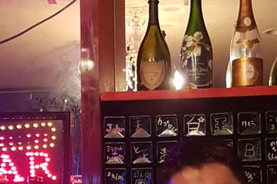 大阪：ディナーとドリンク付き LGBTQ+ ツアー