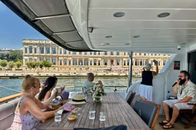 Istanbul: Bosphorus Strait and Black Sea Lunch Cruise