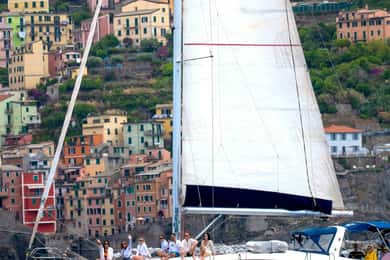 La Spezia : Private Sailboat tour of cinque terre with lunch