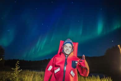 Rovaniemi: Excursão flutuante pelo gelo ártico com aurora boreal