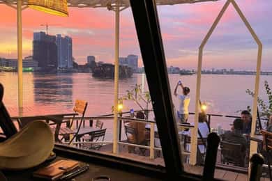 Phnom Penh: Sunset Cruise on Kanika Boat