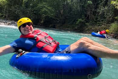 Tubing Río Celeste: Äventyrsupplevelser i naturen