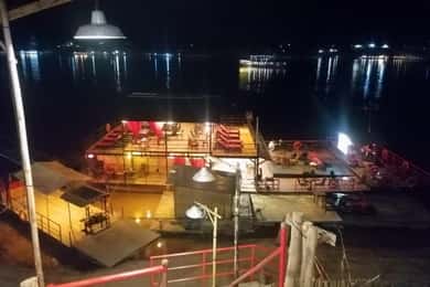 Luang Prabang: Mekong River Sunset & Lao Tasting Dinner