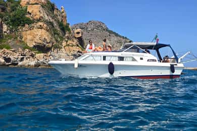Cefalù: Coast-to-coast boat day trip with snorkeling and aperitif