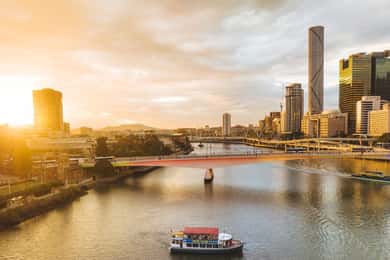 Brisbane: Sunset City Lights Cruise