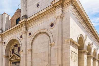 Rimini: Zwiedzanie świątyni Malatesty z przewodnikiem
