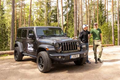 ПРИВАТНОЕ приключение в парке северных оленей на VIP-автомобиле