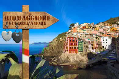 Unique Christmas in Cinque Terre Walking Tour