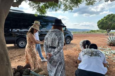 Artisanale tequila ervaring in een luxe SUV ter plaatse