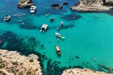 Comino: Crystal & Blue Lagoon, grottor, privat motorbåt Malta