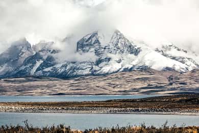 Torres del Paine: O Circuit in Mountain Refuge (Self-guided)