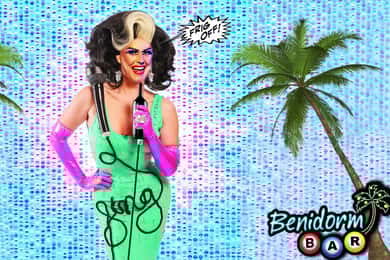 BENIDORM KARAOKE com Licky Vicky