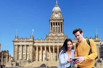 Leeds: City Walking Tour & Exploration Game