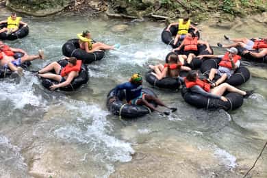 Montego Bay: Combo das cataratas do rio Dunn e tubagem no rio White
