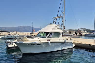 Korčula: Privater Bootsausflug mit Angeln und Schnorcheln für Familien
