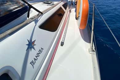Notos half-day cruise