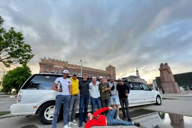 Riga Nightlife Limo Tour: Sightseeing & Club Experience