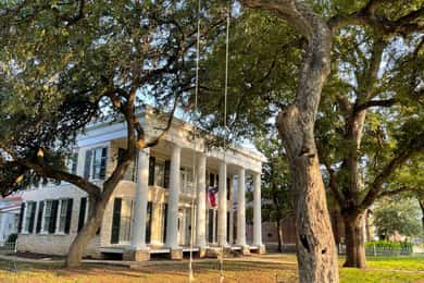 Austin: Neill-Cochran House Museum