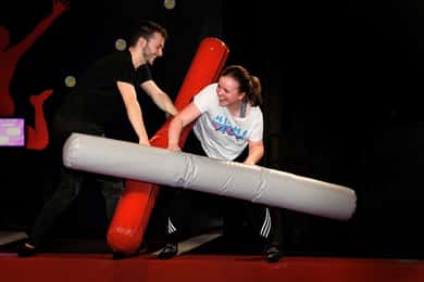 Skoki na trampolinie w Jumptown