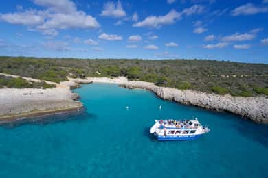 Från Cala en Bosch: Returbiljett till Galdana Shuttle Boat