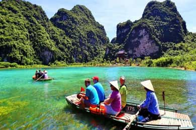 Excursión Privada de un Día a Tam Coc, la Cueva de Mua y Hoa Lu desde Hanói