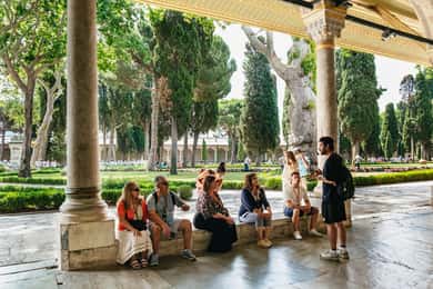 Topkapi Palace and Harem Guided Tour with Ticket