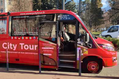 Tour of Annecy by convertible bus