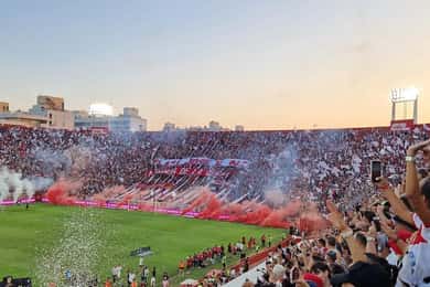 Experiência de um dia de jogo do Huracán no Palácio Ducó
