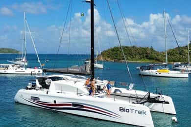 Roses: Dia num catamarã de luxo privado na Costa Brava