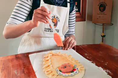 Cusco: Andean Bread Baby Cooking Class with Hotel Pickup