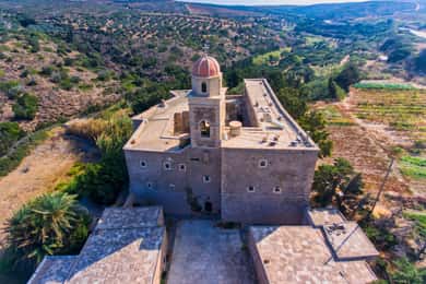 Crete: Monastery Tour & Wine Tasting Experience