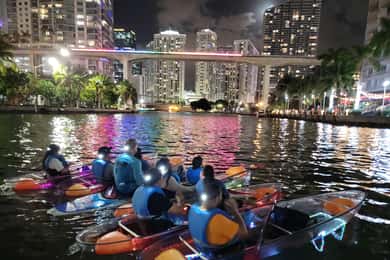 Miami: tour nocturno guiado en kayak con iluminación LED