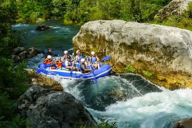 Split/Omiš: Rafting på Cetina-floden med klippehop og svømning