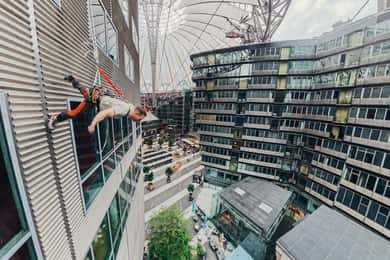 Berlijn: House Running in "Das Center" Berlijn 40 meter verticaal!