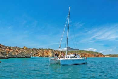 Lagos: Tour in catamarano a vela con attività acquatiche
