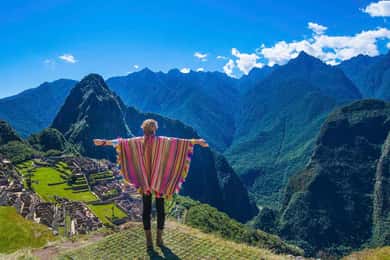Cusco: 4-Day Machu Picchu Tour with Rafting and Ziplining