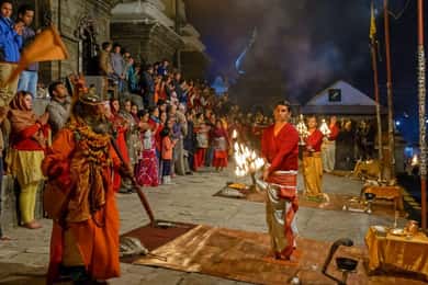 Katmandú: Templo Pashupatinath Excursión Aarati Nocturna