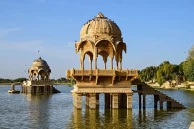 Jaisalmer: An evening by the Lake