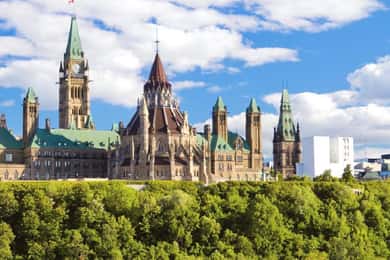 From Toronto: Montreal and Quebec 3-Day Tour