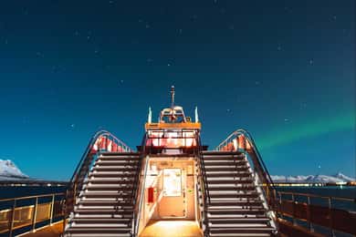 Svolvær: Nordlys og Full Steam Cruise med smaksprøver