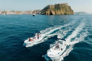 Procida : location de bateaux - sans permis