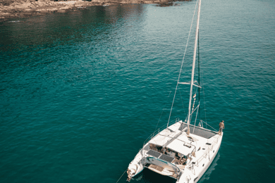 Tamarindo: Tour privato in catamarano a vela e snorkeling