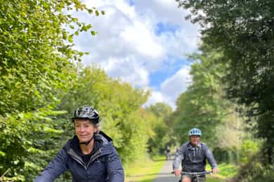 Bordeaux Backcountry E-Bike Tour with Lunch & Wine Tasting