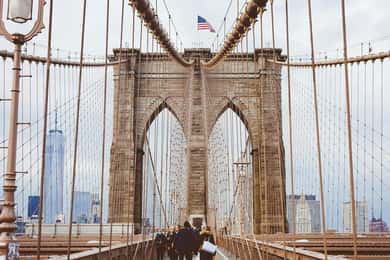 Walking tour of the Brooklyn Bridge and Dumbo