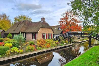 Fra Amsterdam: Giethoorn & Zaanse Schans-tur med liten båt