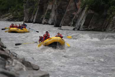Valdez: Keystone Canyon Whitewater Rafting Trip