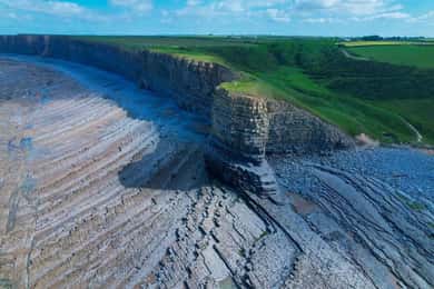Cardiff: South Wales Cliffs, Beaches & Castles Day Tour