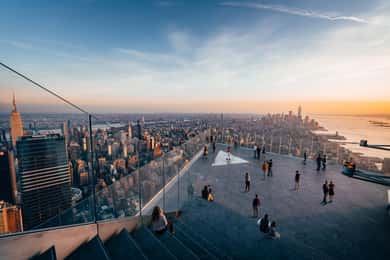 NYC: Edge Observation Deck + ingressos para 2 atrações principais