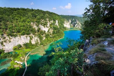 From Zadar: Plitvice Lakes National Park Day Trip +Boat Ride